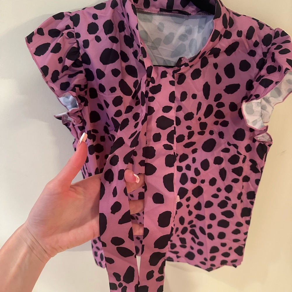 Pink blouse - Picture 2 of 3